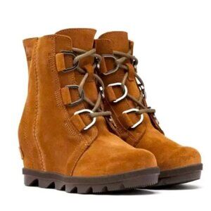 NWT SOREL Joan of Arctic II Wedge Ankle Boot Weatherproof Rust Suede SZ 5
